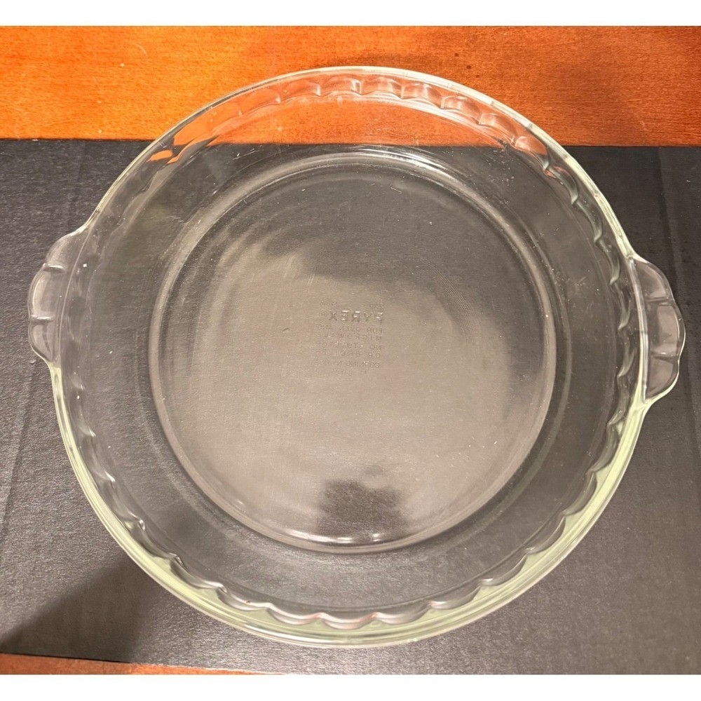 Pyrex 229 Clear Glass Pie Plate 9.5 Inch Fluted Rim Baking Dish with Handles